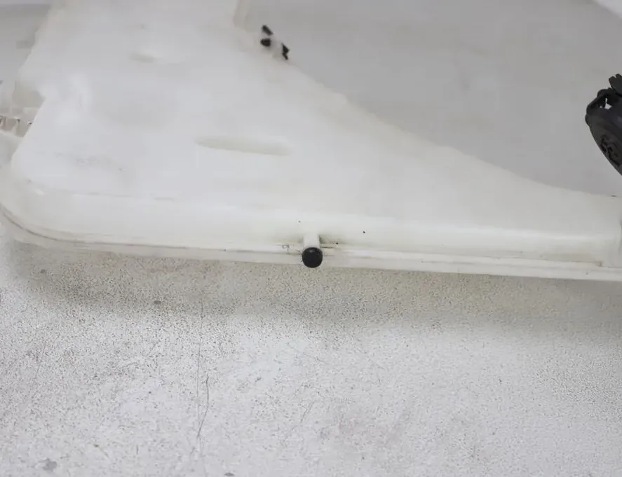 BMW 3 Series F30/F31 (2011-2020) Vinduesvaskertank 7297495,7241664 33274930