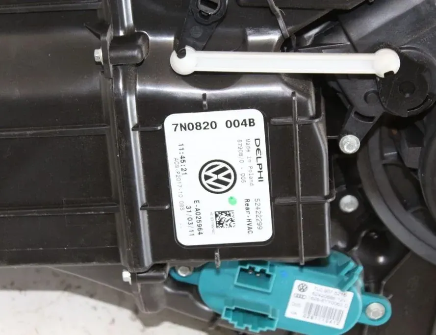 SEAT Alhambra 2 generation (2010-2021) Interiørvarmer 7N0820004B 33290982