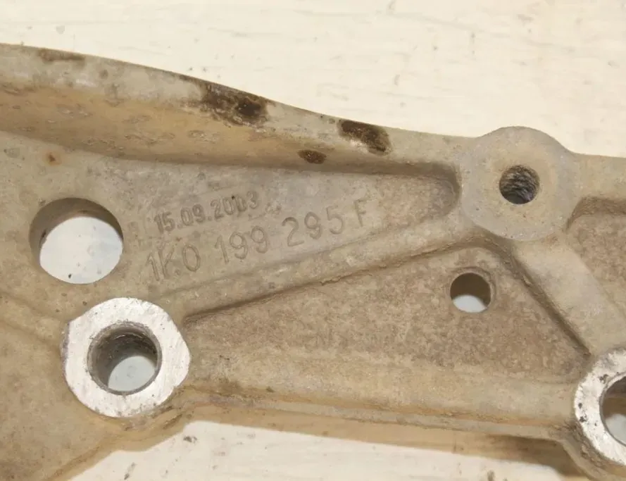 VOLKSWAGEN Caddy 3 generation (2004-2015) Andre ophængsdele 1K0199295F 33298913