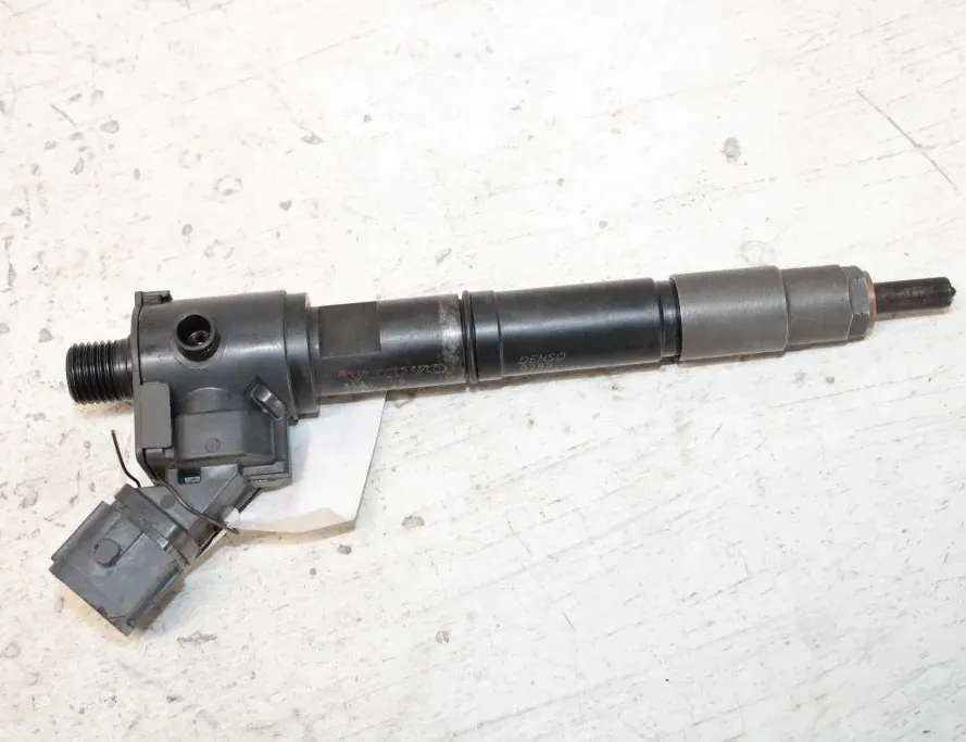 VOLVO S90 2 generation (2016-2023) Brændstofinjektor 31336878 33299761