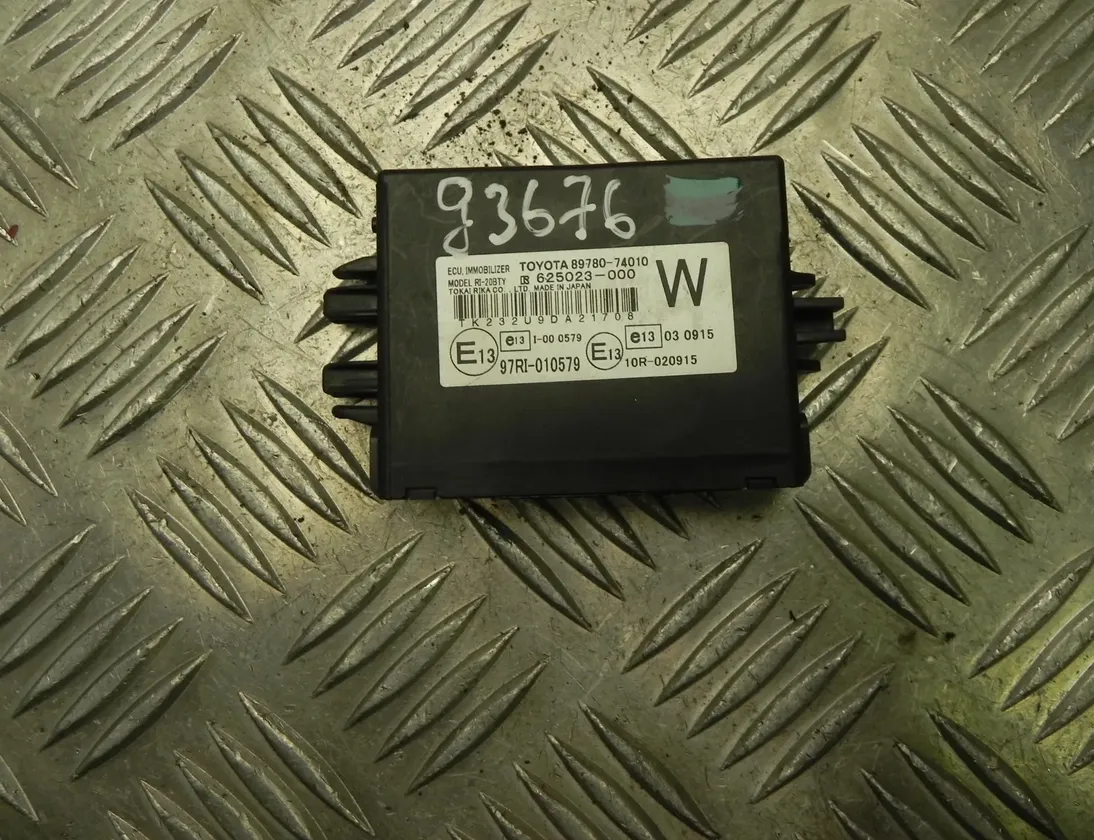 TOYOTA iQ 1 generation (2008-2020) Andre kontrolenheder 8978074010 23426239