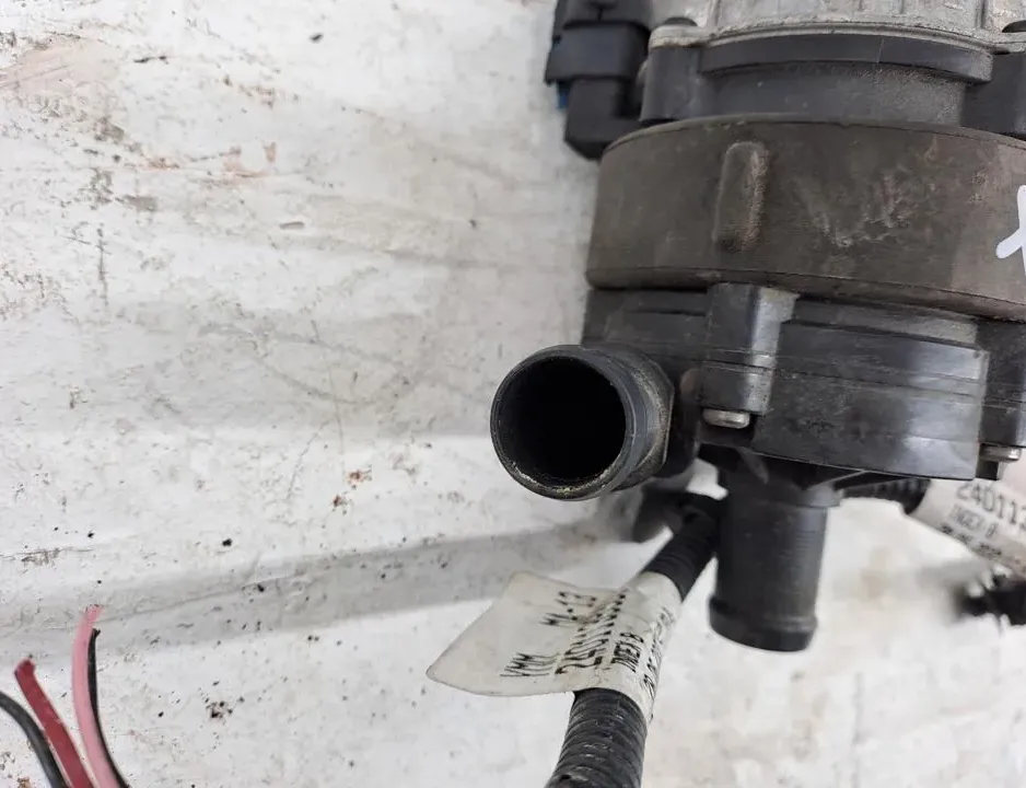 RENAULT Zoe 1 generation (2012-2023) Vandpumpe 210101203R 33499400