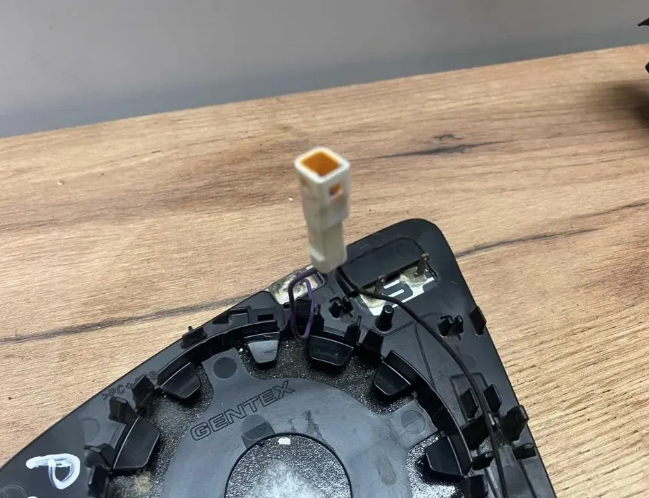 MERCEDES-BENZ C-Class W205/S205/C205 (2014-2023) Forreste højre dørspejlglas RIGHT 33535803