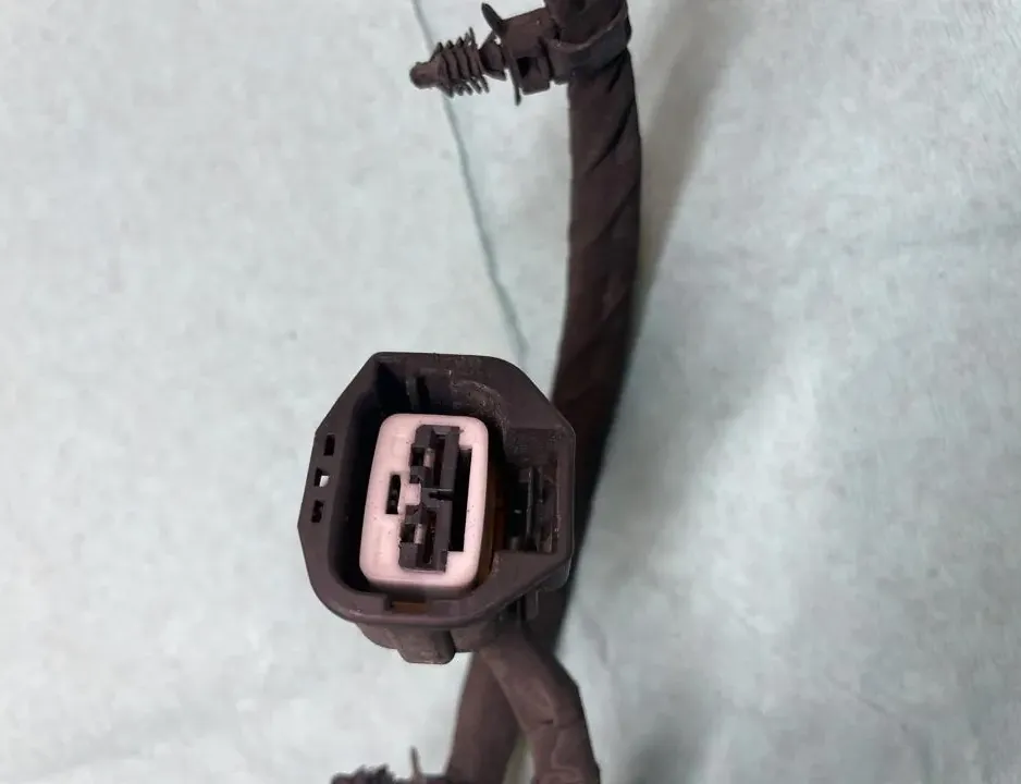 FORD USA Mustang 6 generation (2014-2024) Andre motorrumsdele FR3T8C290G281T 33544361