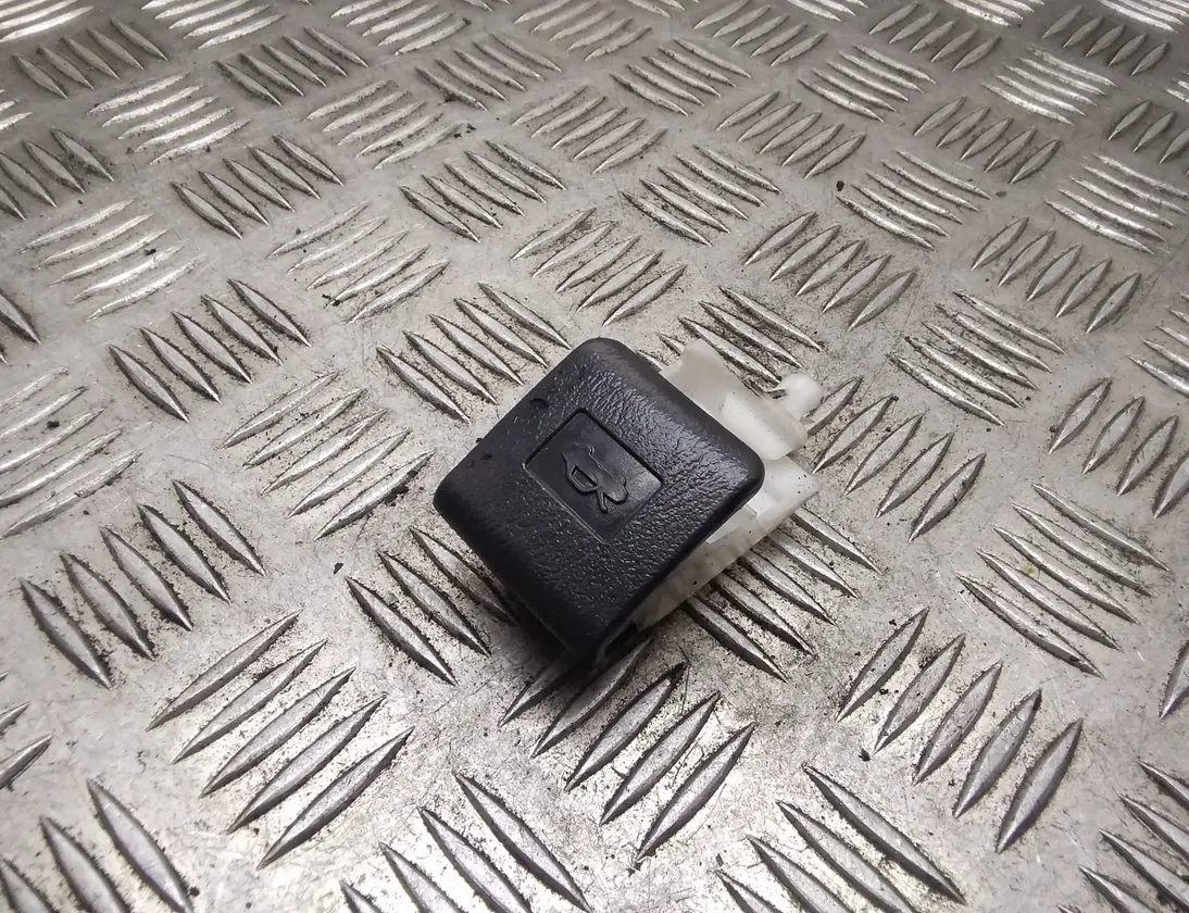 TOYOTA Corolla Verso 1 generation (2001-2009) Motorhjelmudløserhåndtag 5363152010 13752946