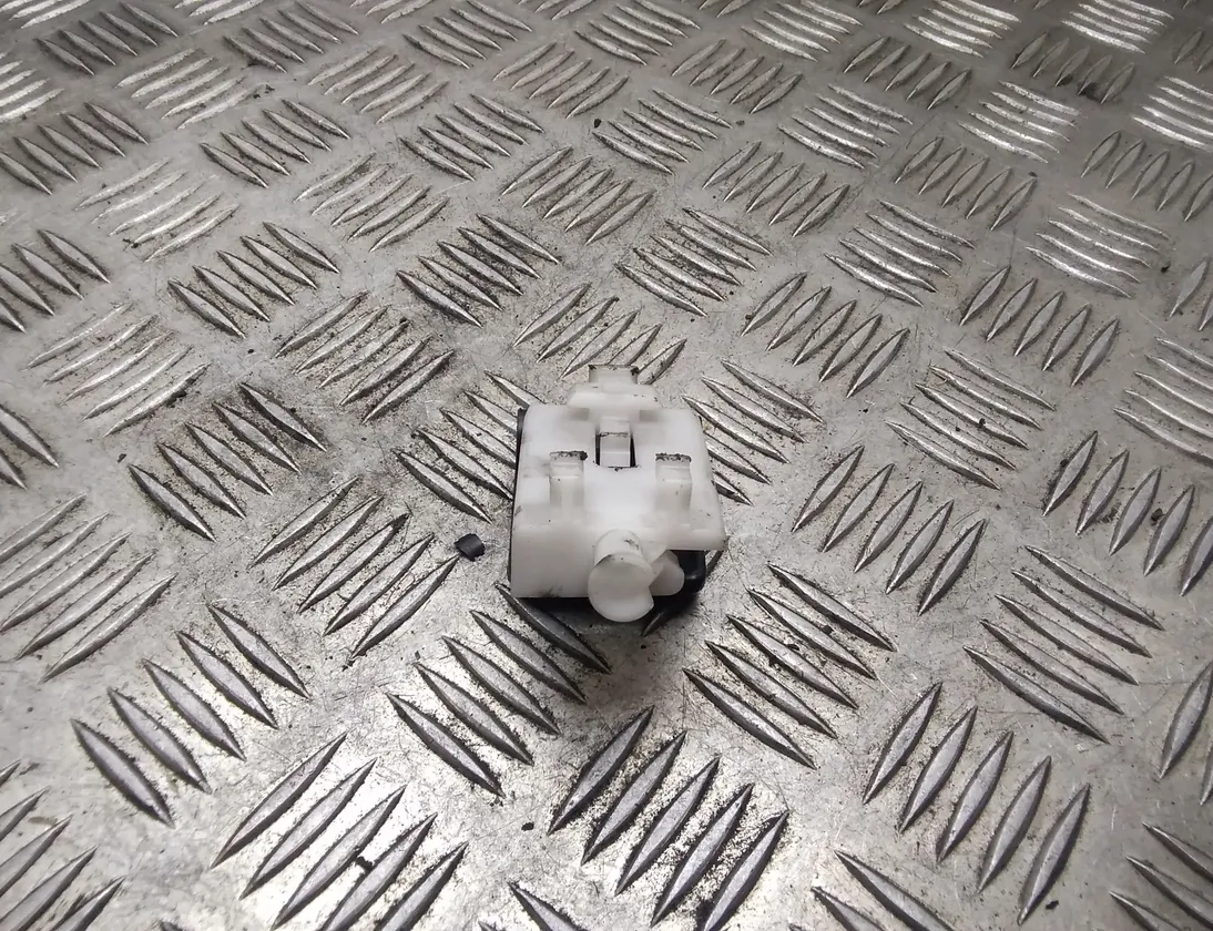 TOYOTA Corolla Verso 1 generation (2001-2009) Motorhjelmudløserhåndtag 5363152010 13752946