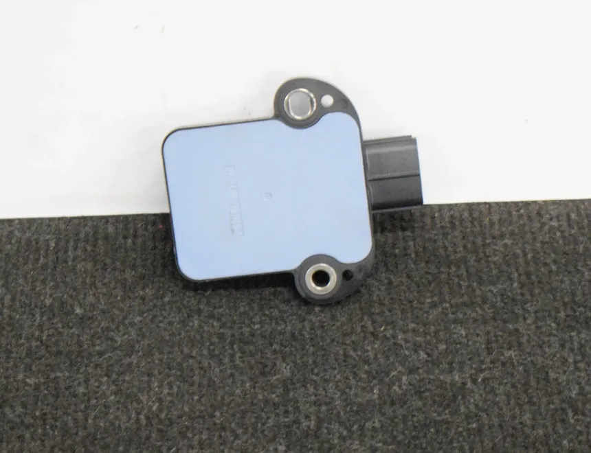 TOYOTA Prius Plus 1 generation (2012-2020) Accelerationssensor 89183-48030,174500-5923 10534858