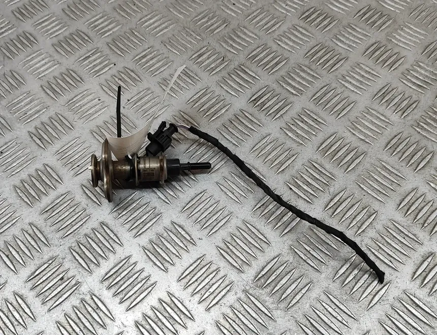 VOLKSWAGEN Passat B8 (2014-2023) AdBlue injektorer 0444021072,7LA131113A 29500121