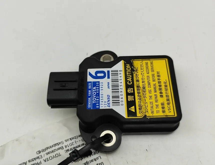 TOYOTA Prius 3 generation (XW30) (2009-2015) Accelerationssensor 174500-5923,89183-48030 32027403