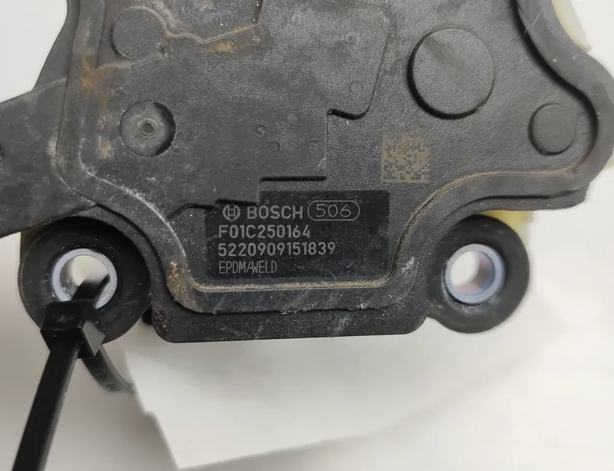 RENAULT Master 3 generation (2010-2023) AdBlue pumpe F01C070013,911680A 33084358