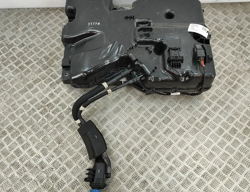 VOLKSWAGEN Crafter 2 generation (2017-2024) AdBlue Tank 2N0131877T,2N0131877 33351737