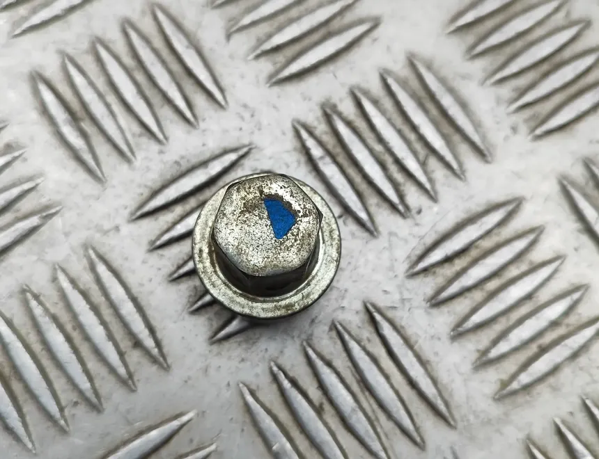 BMW 6 Series F06/F12/F13 (2010-2018) Låsehjulsboltesæt 2453961 33586910