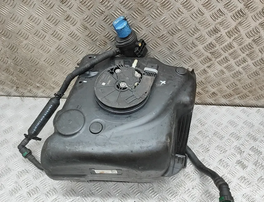 VOLKSWAGEN Passat B8 (2014-2023) AdBlue Tank 3Q0131877D,5Q0131969F,0444040023 34513375