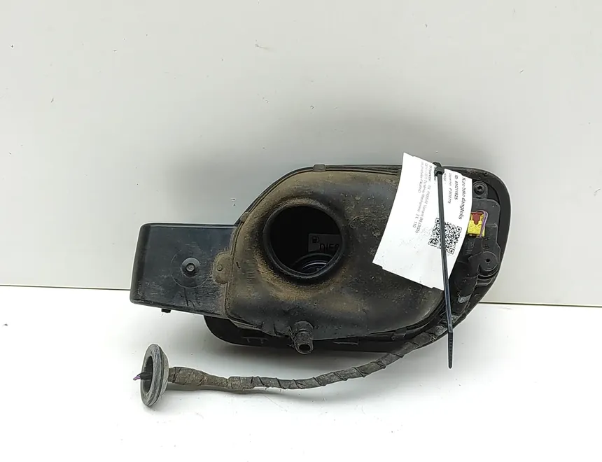 VOLKSWAGEN Passat B8 (2014-2023) Brændstoftankklap 3G9809857,3G9809999,510810773 34211825