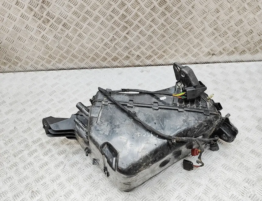 VOLKSWAGEN Caddy 5 generation (2020-2023) AdBlue Tank 5R3131877C,5Q0131969E 34515665