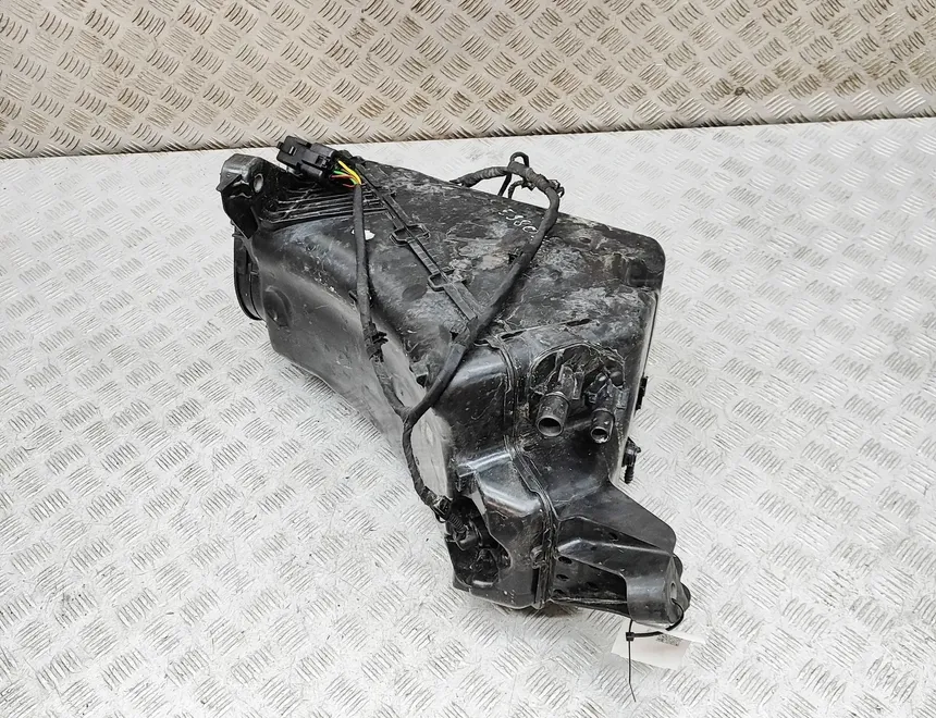 VOLKSWAGEN Caddy 5 generation (2020-2023) AdBlue Tank 5R3131877C,5Q0131969E 34515665