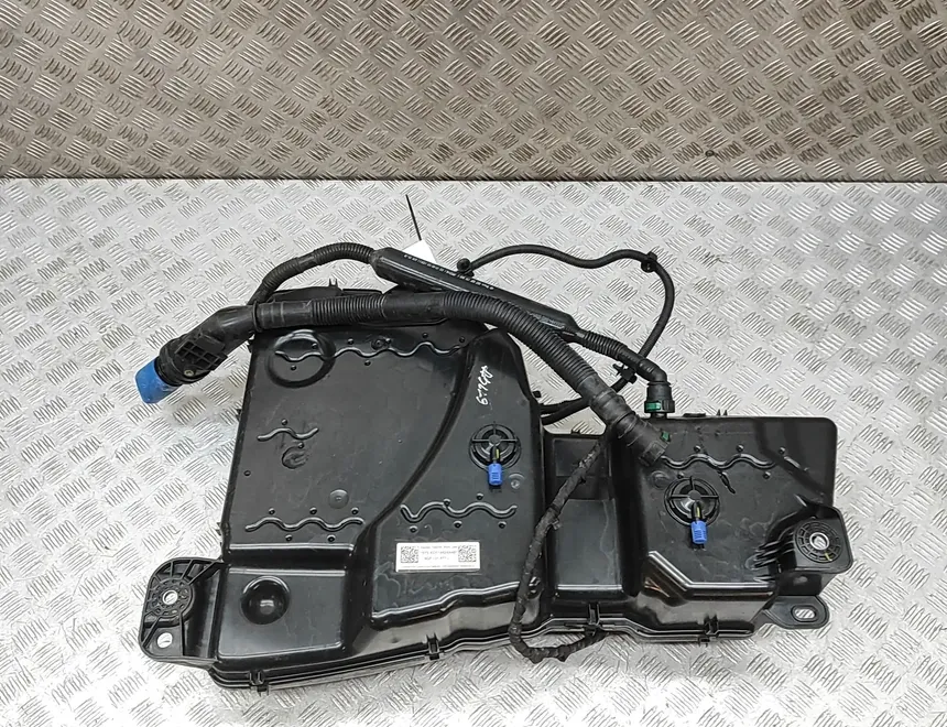 VOLKSWAGEN Tiguan 2 generation (2016-2024) AdBlue Tank 5QF131877L,5Q0131969E,0444040022 34805973