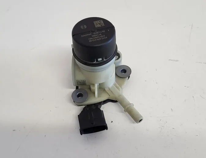 JAGUAR XE 1 generation (2014-2024) AdBlue pumpe F01C07001200 27038077