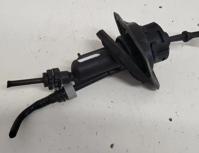 VOLVO S40 2 generation (2004-2012) Koblingscylinder 3M517A543 33514370