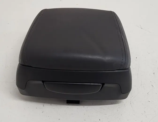 VOLVO S40 2 generation (2004-2012) Armlæn 33517953