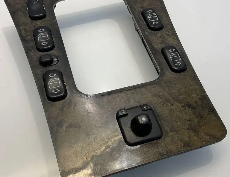 MERCEDES-BENZ E-Class W210 (1995-2002) Gearskifteniveau Plastbeklædning 33342815