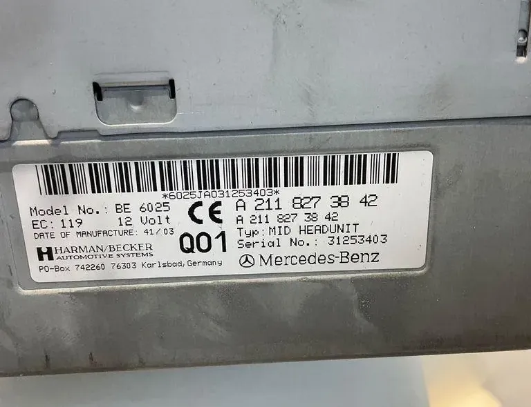 MERCEDES-BENZ E-Class W211/S211 (2002-2009) Musikafspiller med GPS A2118273842 33405872