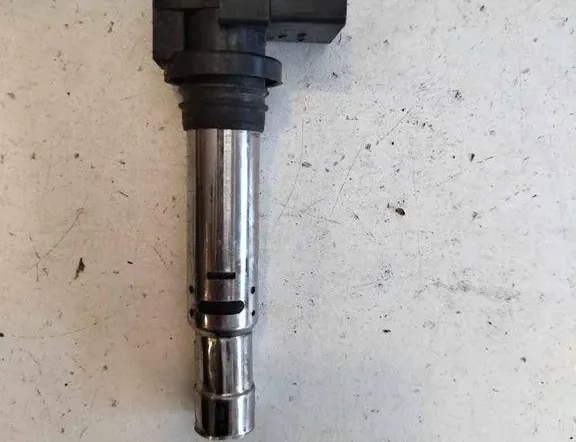 VOLKSWAGEN Polo 4 generation (2001-2009) Højspændingstændingsledning (stikledning) 0040102030 34766315