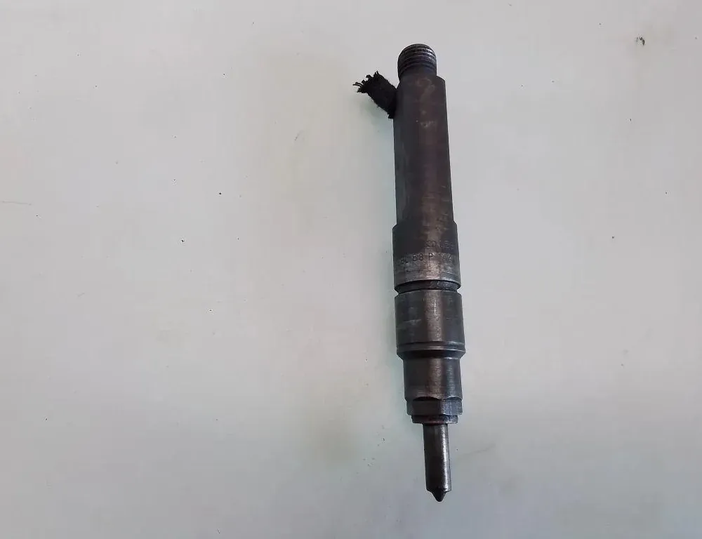 VOLKSWAGEN Golf 4 generation (1997-2006) Brændstofinjektor 028130201 35098778