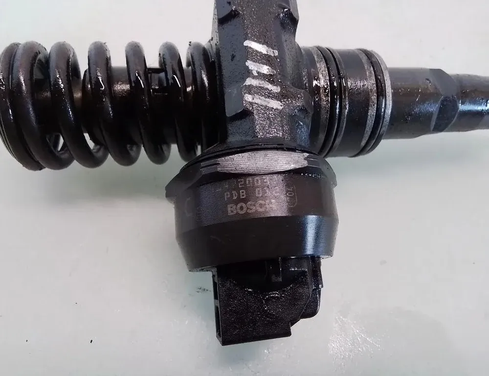 VOLKSWAGEN Passat B5 (1996-2005) Brændstofinjektor 0414720037 35098873