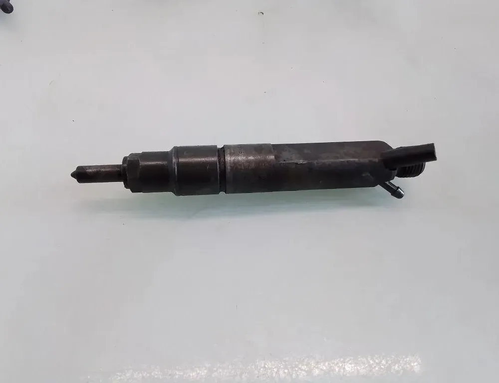 VOLKSWAGEN Golf 4 generation (1997-2006) Brændstofinjektor 028130201 35072989