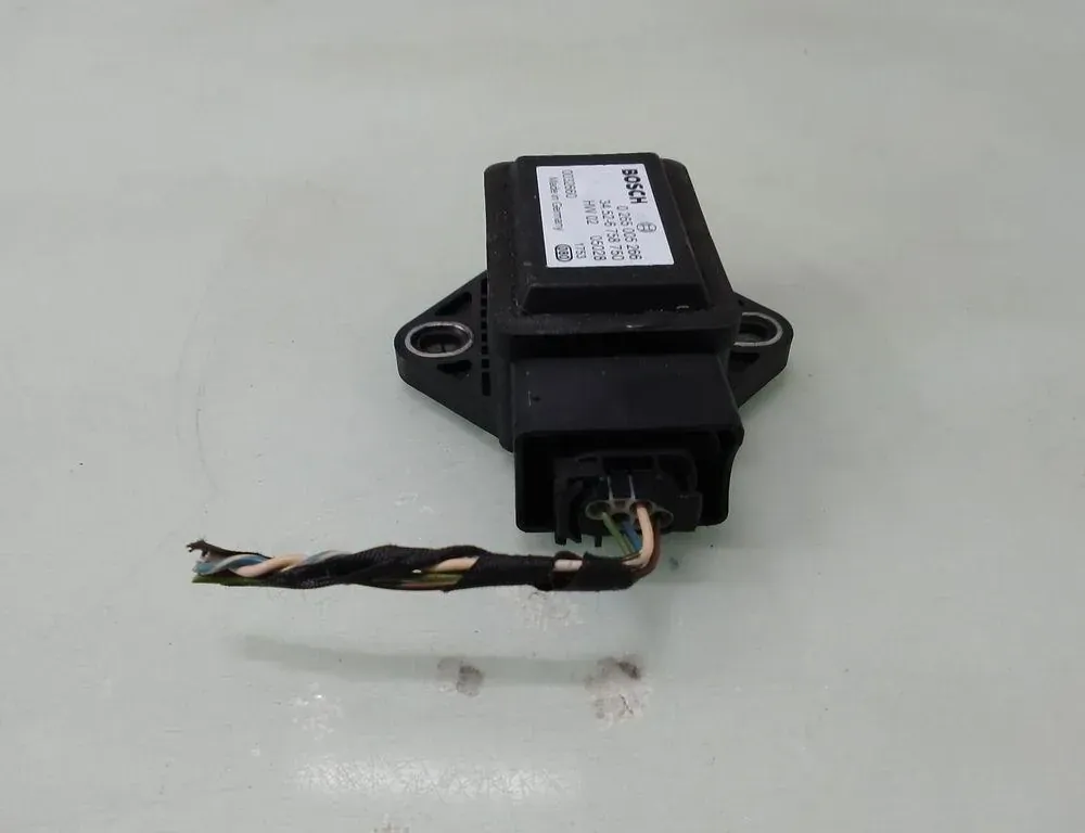 BMW 5 Series E60/E61 (2003-2010) Accelerationssensor 0265005266 35080053