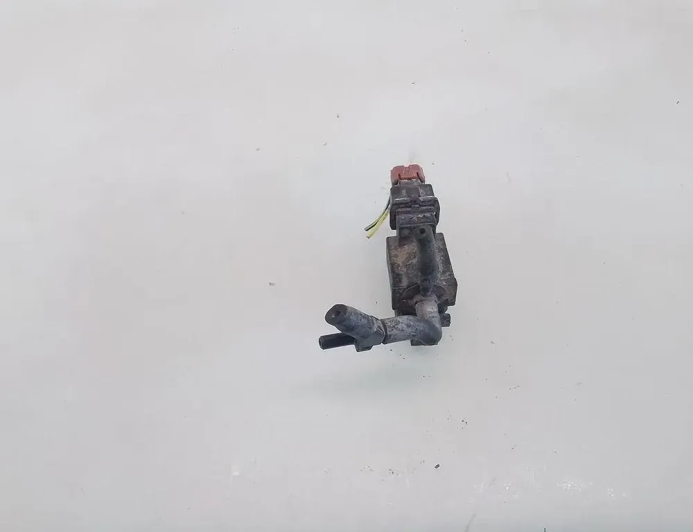 NISSAN Terrano 2 generation (1993-2006) Magnetventil 35095647