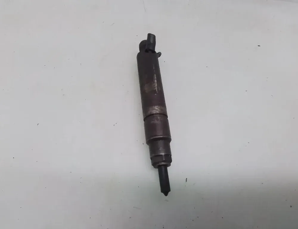 VOLKSWAGEN Golf 4 generation (1997-2006) Brændstofinjektor 038130201G 35099515