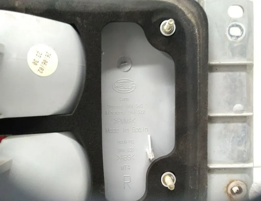 VOLKSWAGEN Sharan 1 generation (1995-2010) Venstre bagklap baglygte 694540 35100540