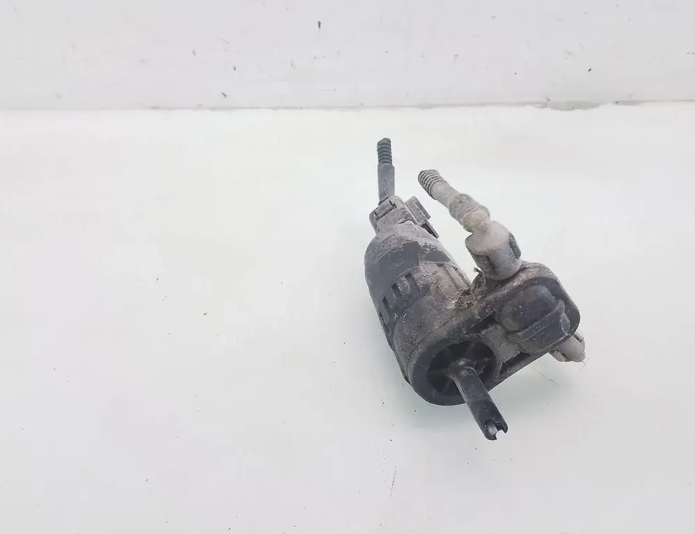 VOLKSWAGEN Golf 5 generation (2003-2009) Vasketankmotor 35100999