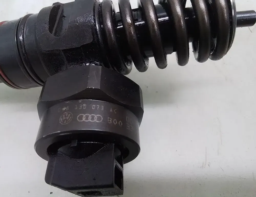 FORD Galaxy 1 generation (1995-2006) Brændstofinjektor 0414720029,038130073 35071638