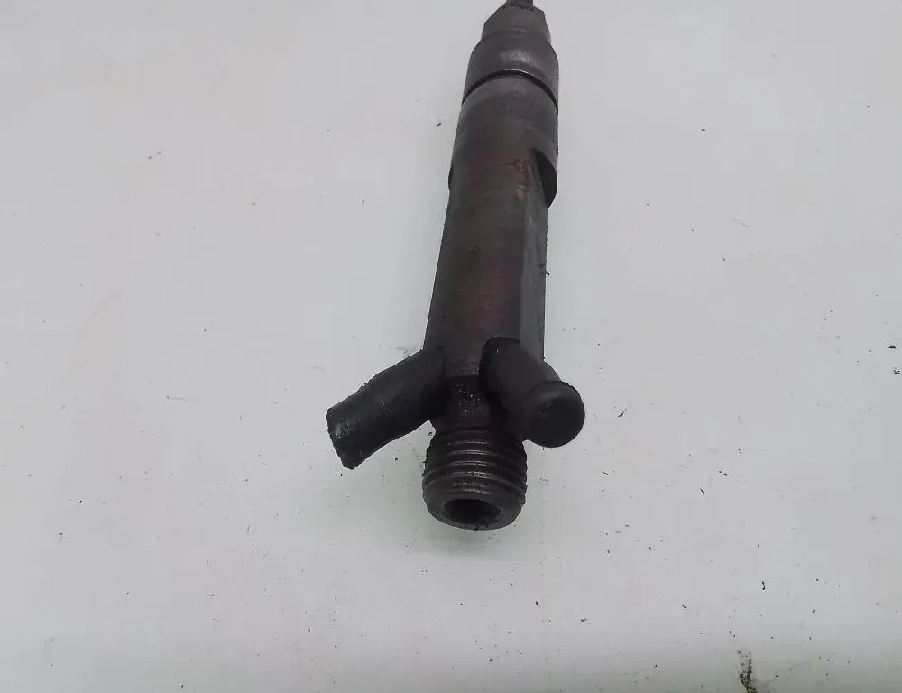 VOLKSWAGEN Golf 4 generation (1997-2006) Brændstofinjektor 038130201G 35096416