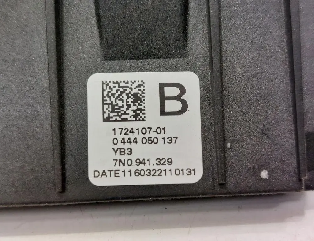 VOLKSWAGEN Passat B8 (2014-2023) AdBlue kontrolenhed 7N0941329 34330703