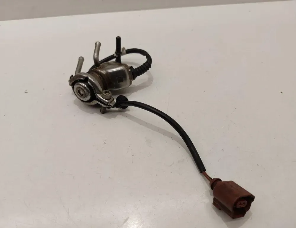 VOLKSWAGEN Passat B8 (2014-2023) AdBlue injektorer 04L131113P 34326031