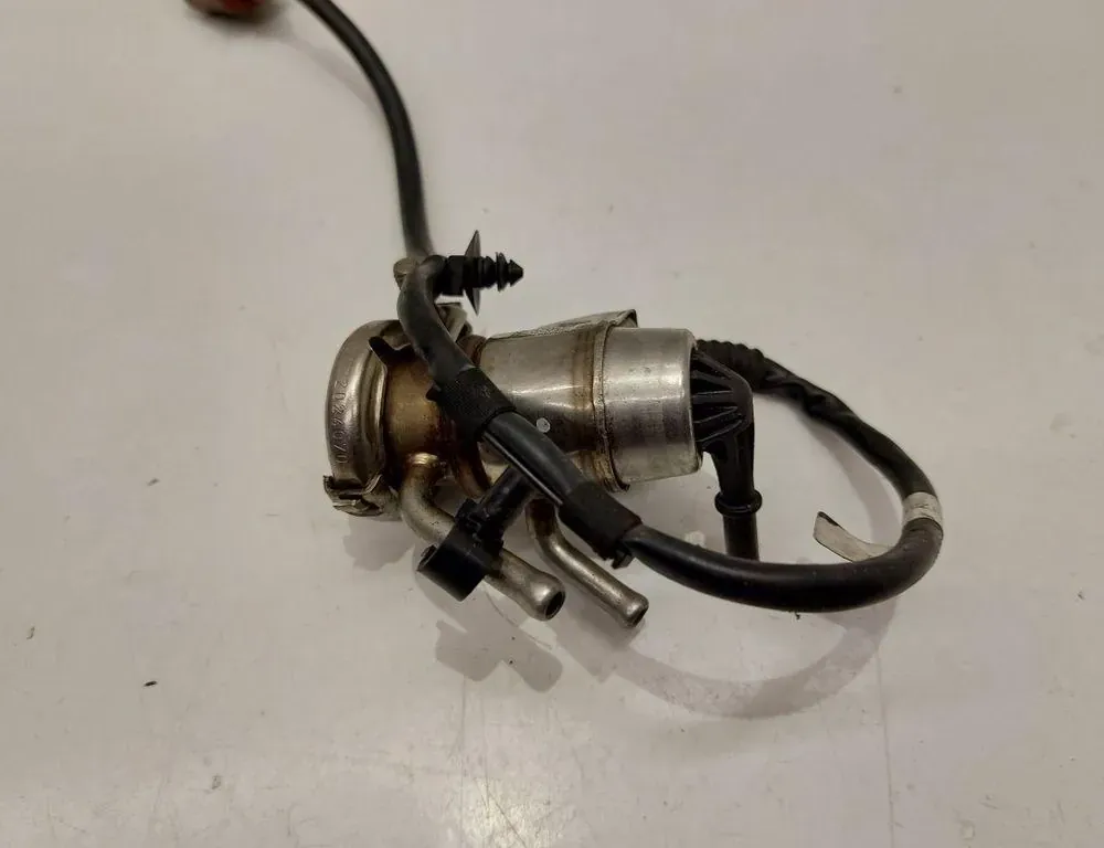 VOLKSWAGEN Passat B8 (2014-2023) AdBlue injektorer 04L131113P 34326031