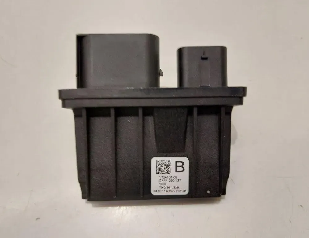 VOLKSWAGEN Passat B8 (2014-2023) AdBlue kontrolenhed 7N0941329 34330703