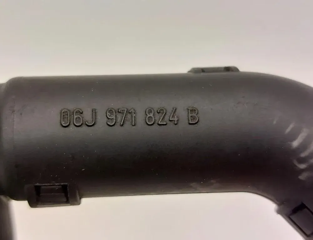 AUDI A3 8P (2003-2013) Andre motorrumsdele 4B0973724,06J971824B 34323353