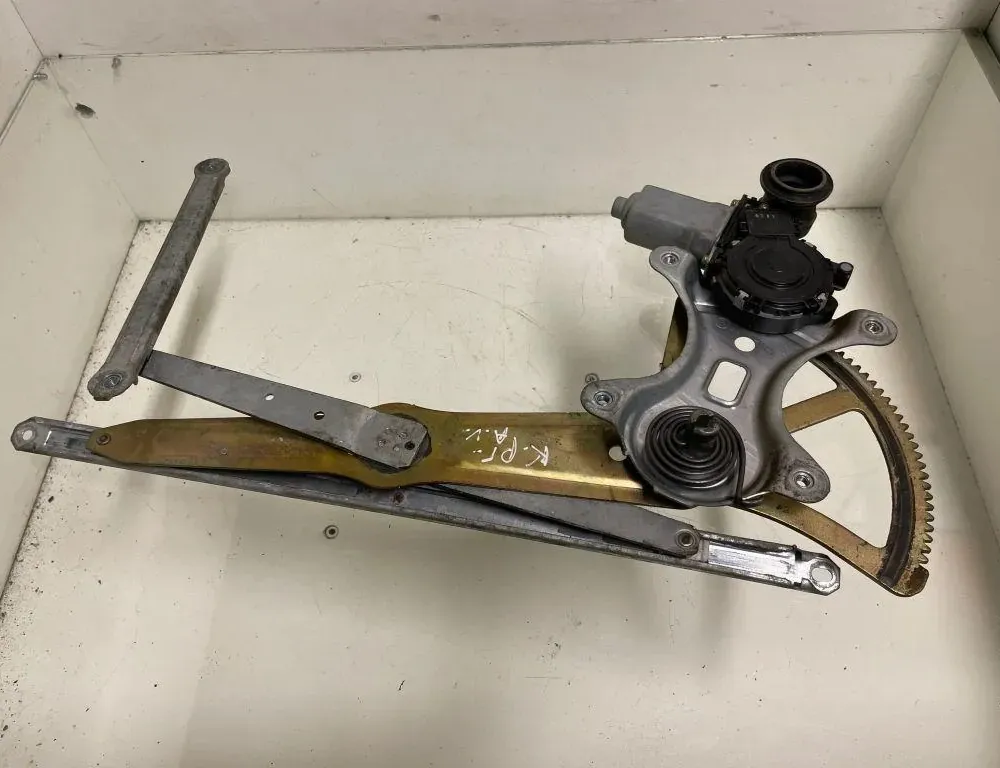 TOYOTA Avensis Verso 1 generation (2001-2003) Forreste venstre dør vinduesregulator 8572042070 33211106