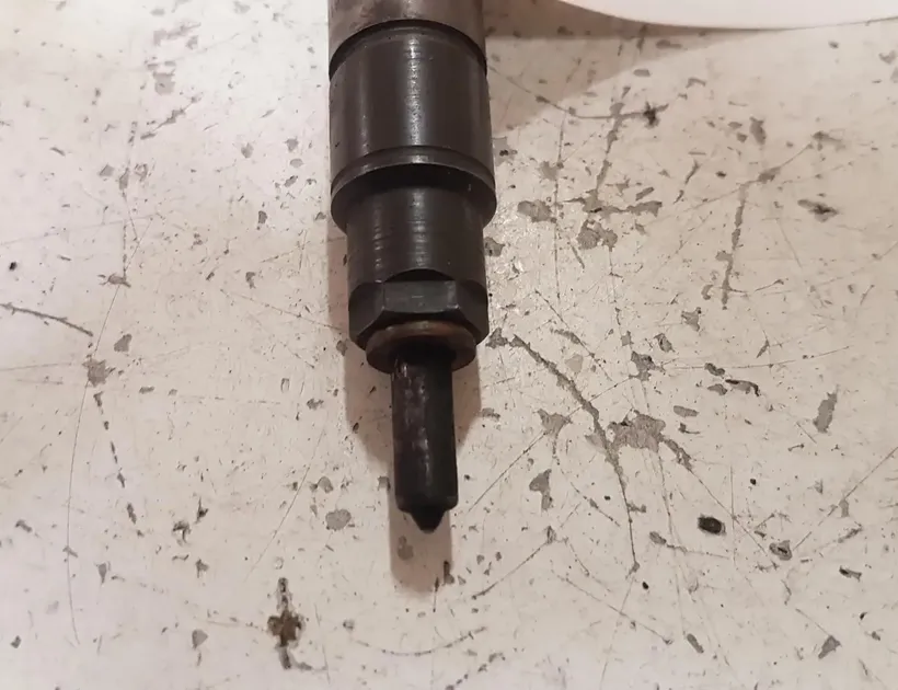 VOLKSWAGEN Golf 6 generation (2008-2015) Brændstofinjektor 028130201 28775437