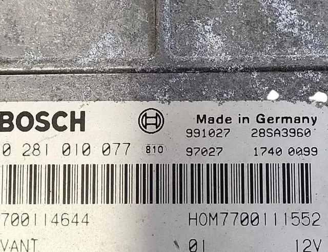 RENAULT Megane 2 generation (2002-2012) Motorkontrolenhed ECU 0281010077 33191904