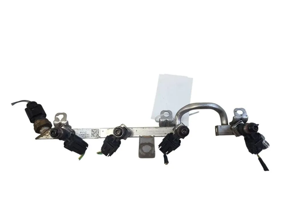 VOLKSWAGEN Passat B7 (2010-2015) Brændstofskinne 03c133317a 33370178