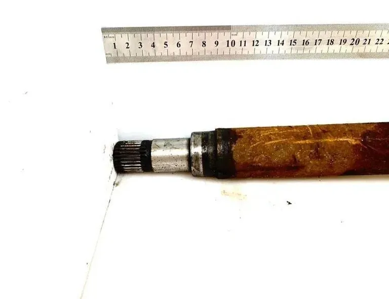 VOLVO V50 1 generation (2003-2012) Forreste højre drivaksel 33503556