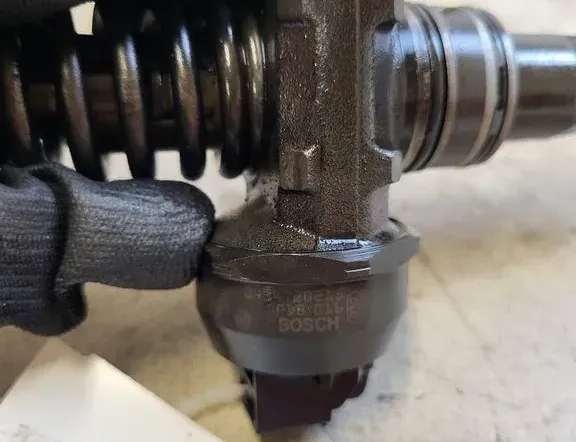 VOLKSWAGEN Golf 5 generation (2003-2009) Brændstofinjektor 038130073AG 34537921