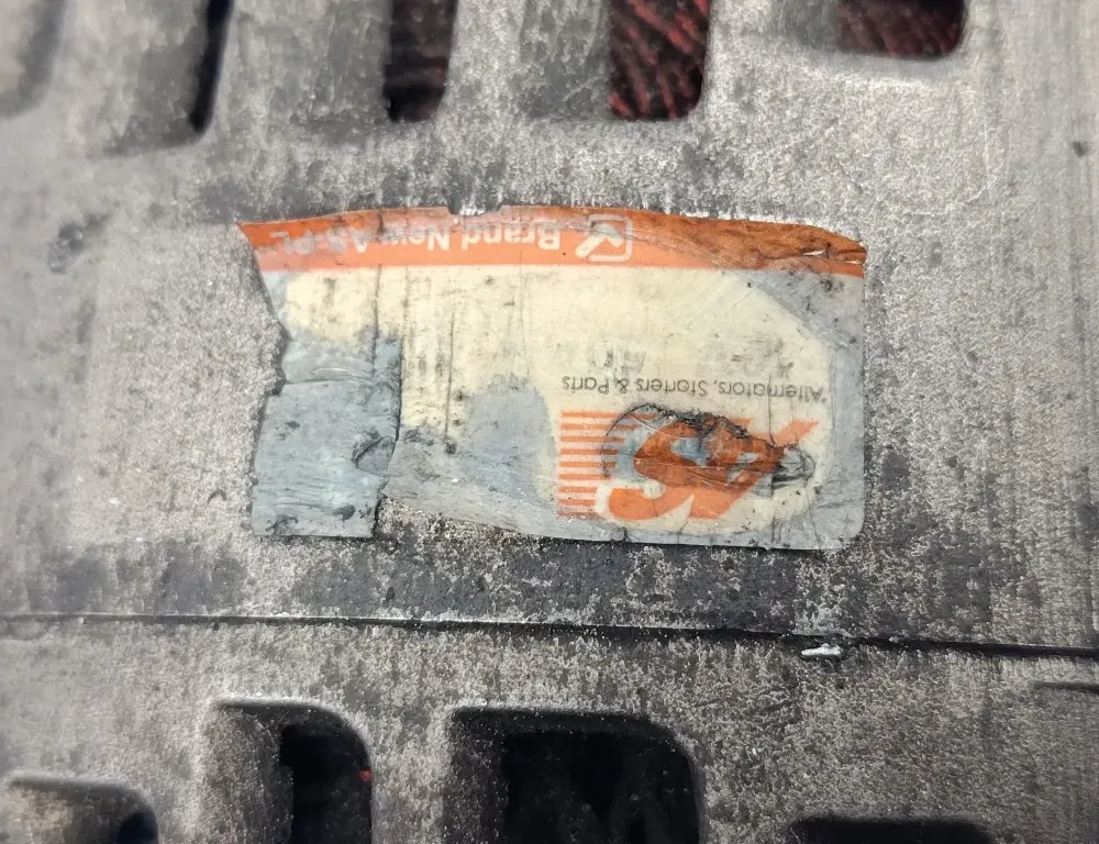 RENAULT Trafic 3 generation (2014-2023) Generator 33510317