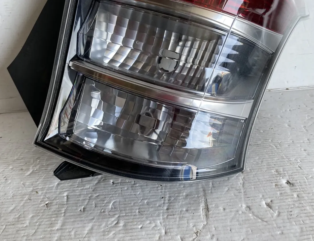 TOYOTA iQ 1 generation (2008-2020) Baglygte højre baglygte 25031385